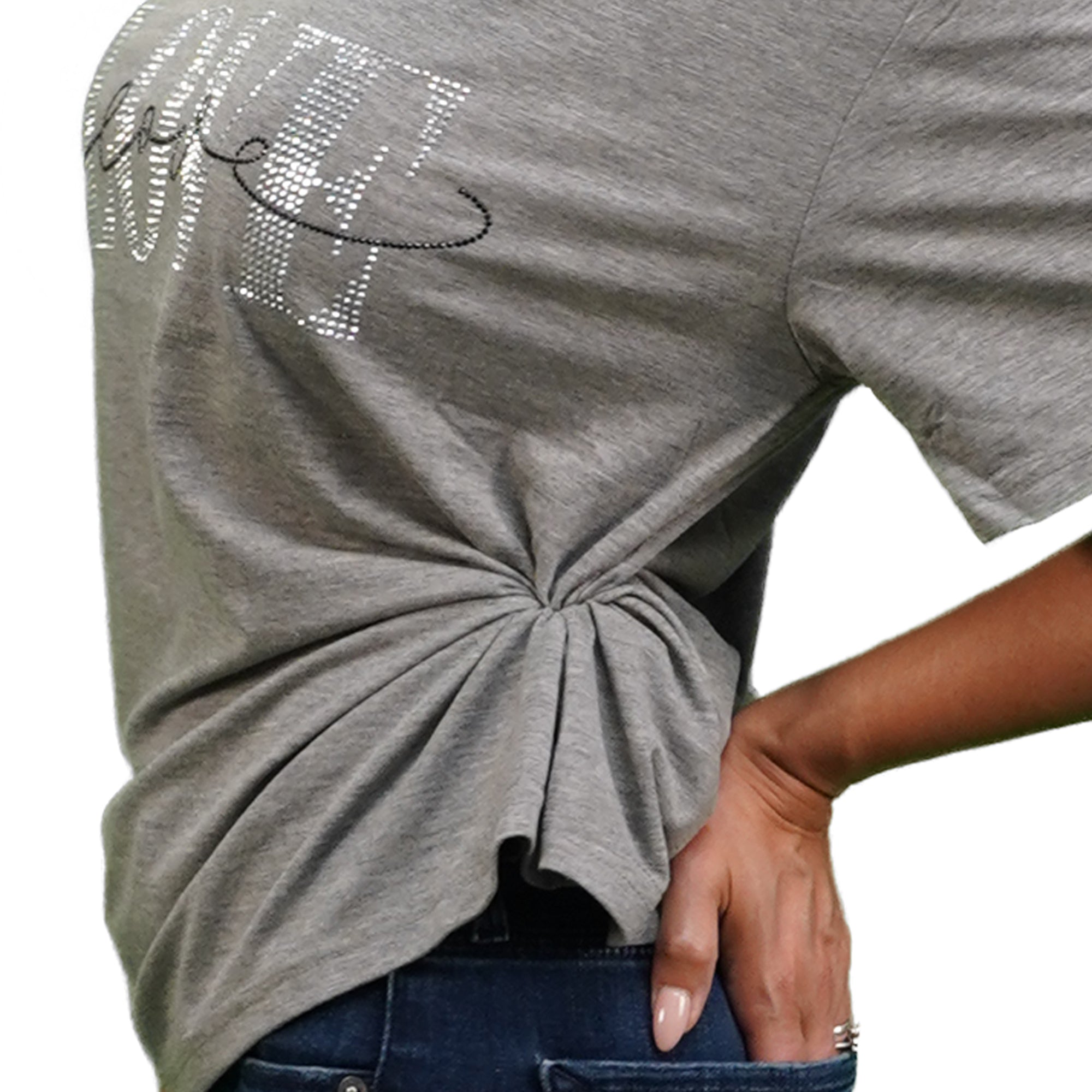 The Cinch It! model wearing a t-shirt elevated by Cinch It! instantly